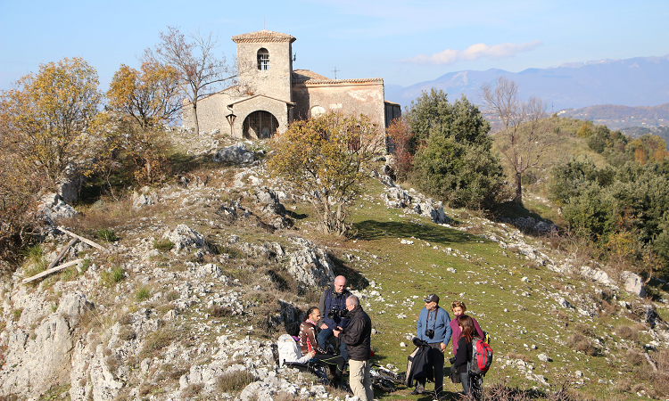 Gita sul Monte Asprano tra fede e tradizioni